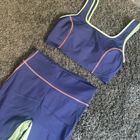Fabletics Two Piece Set - Picture 5 of 9
